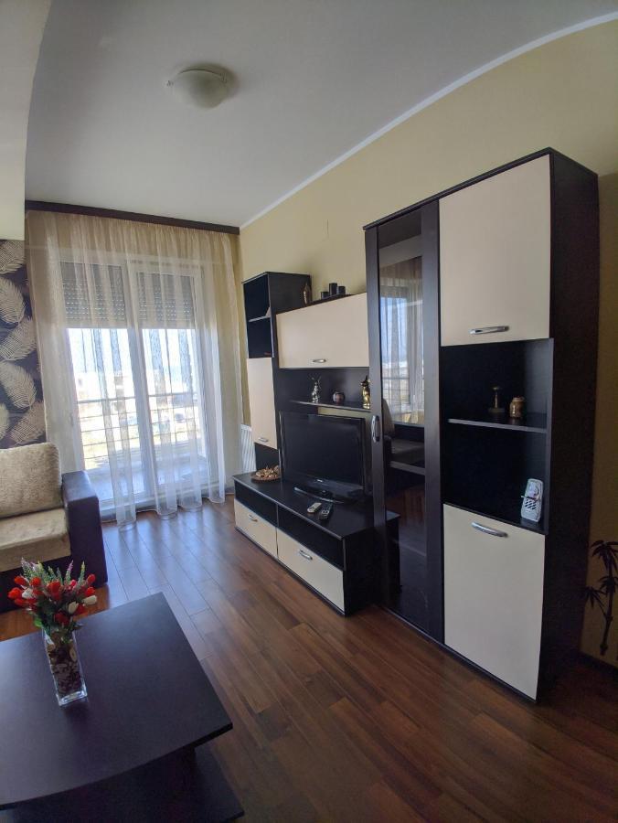 Summerland Beach&Sun Apartments مامايا المظهر الخارجي الصورة