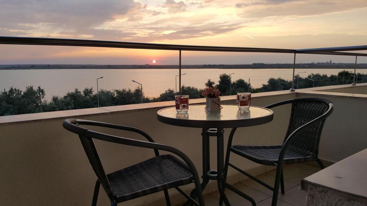 Summerland Beach&Sun Apartments مامايا المظهر الخارجي الصورة